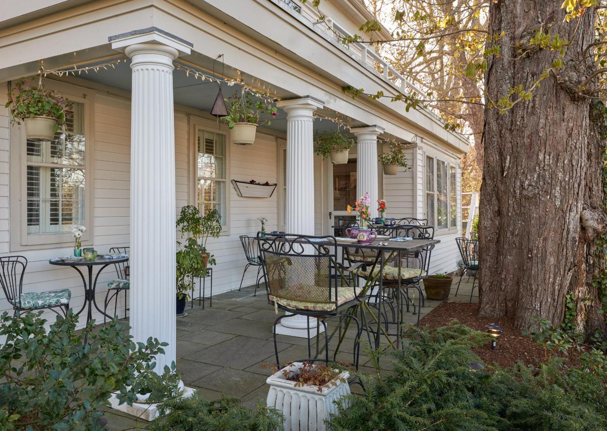 Old Manse Inn Брустер Экстерьер фото